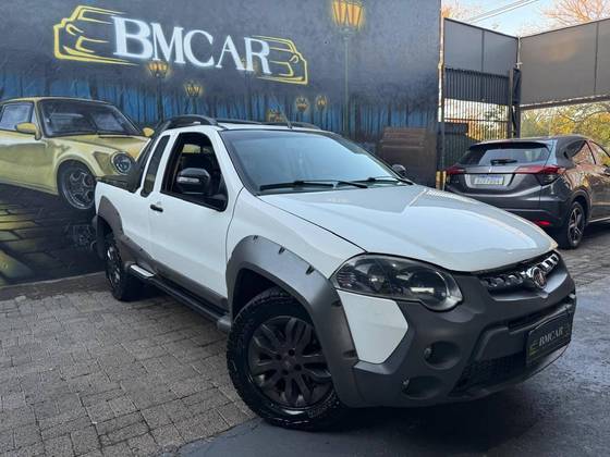 FIAT STRADA 1.8 MPI ADVENTURE CD 16V FLEX 2P MANUAL FIAT STRADA 1.8 MPI ADVENTURE CD 16V FLEX 2P MANUAL